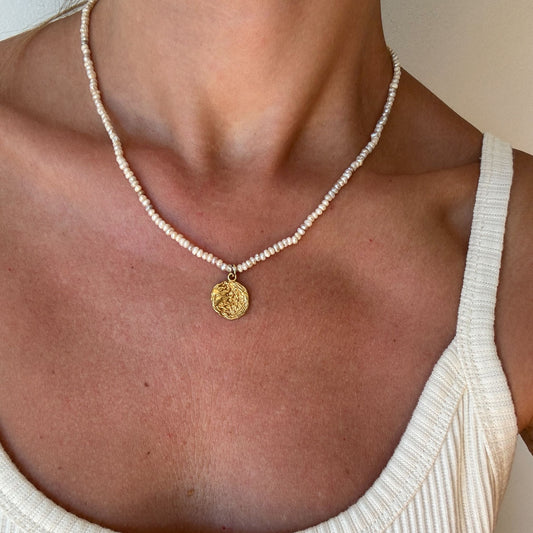 Pearl Necklace with Gold Pendant